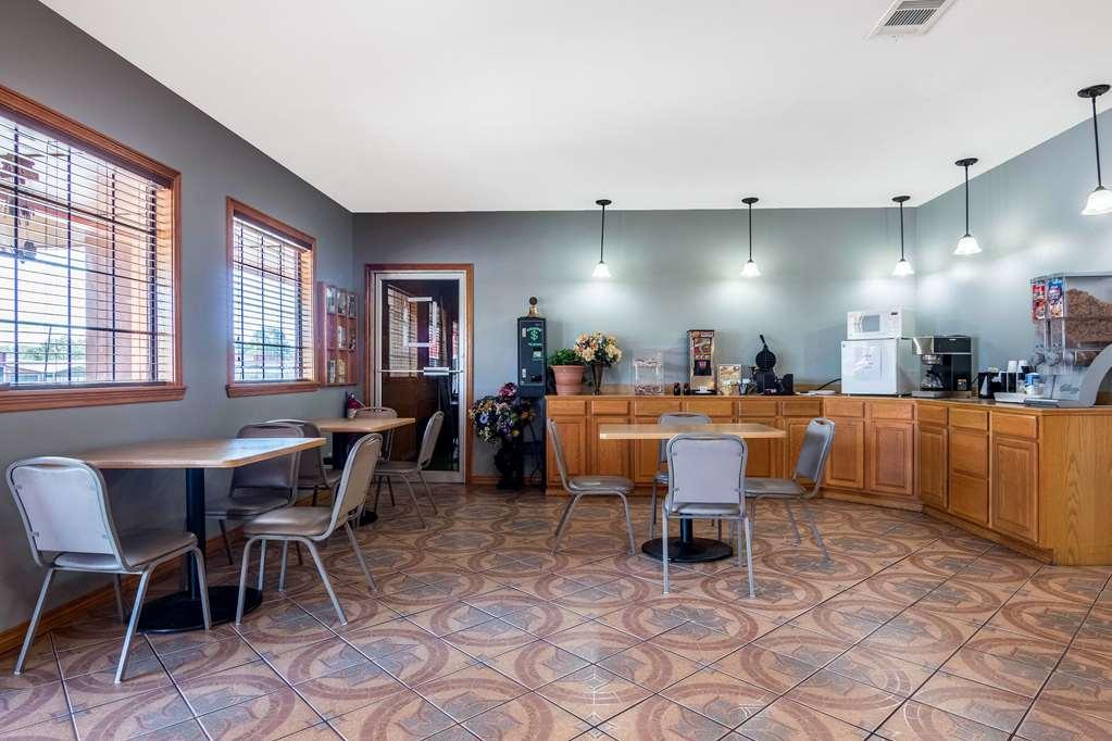 Rodeway Inn Broken Bow-Hochatown Restaurant foto