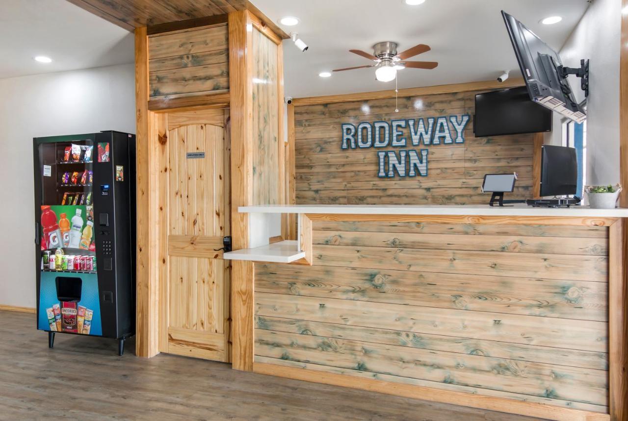 Rodeway Inn Broken Bow-Hochatown Exterior foto